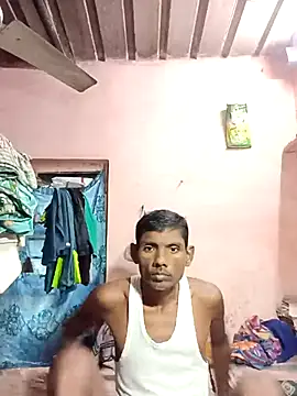 Snapshot of AjitArti chatting on 11.08.25 AjitArti online show from 11.08.25