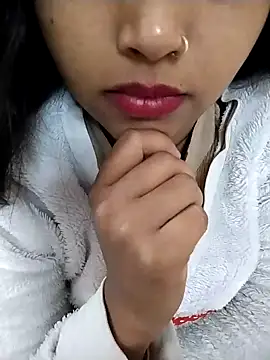 Snapshot of Sexy_Divya__ chatting on 12.18.25 Sexy Divya online show from 12.18.25