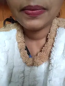 Snapshot of Sexy_Divya__ chatting on 12.19.25 Sexy Divya online show from 12.19.25