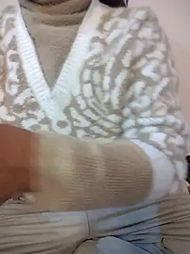 Snapshot of Sexy_Divya__ chatting on 12.23.25 Sexy Divya online show from 12.23.25