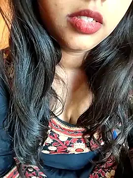 Sexy Divya   online show from 04.13.26