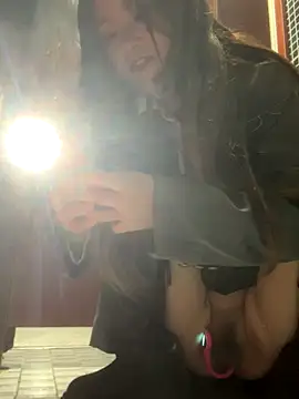 luna-sisi online show from 11.19.25