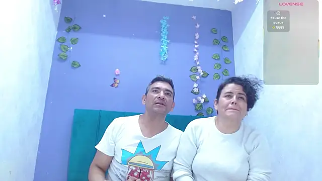 Snapshot of avictoriacruzcm chatting on 11.08.25 avictoriacruzcm online show from 11.08.25