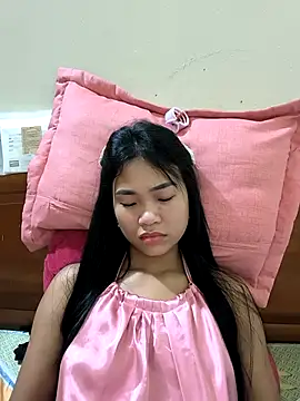 Lynly k2 online show from 04.03.26