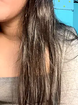 Lynn-122 online show from 11.28.25