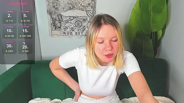 Monisees online show from 12.14.25