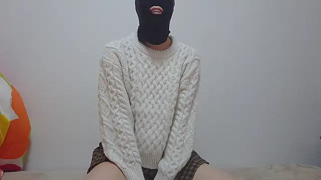 Snapshot of ohaona chatting on 12.23.25 ohaona online show from 12.23.25