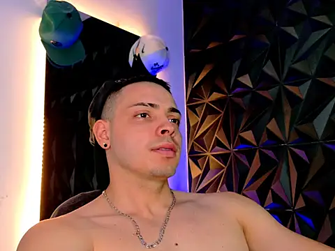 Maxwell Dupont online show from 11.12.25