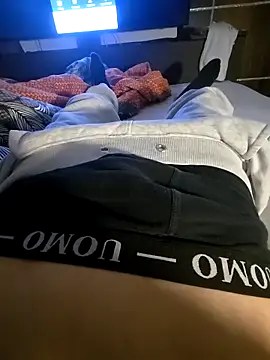 Snapshot of cazzoficasposati chatting on 11.18.25 cazzoficasposati online show from 11.18.25