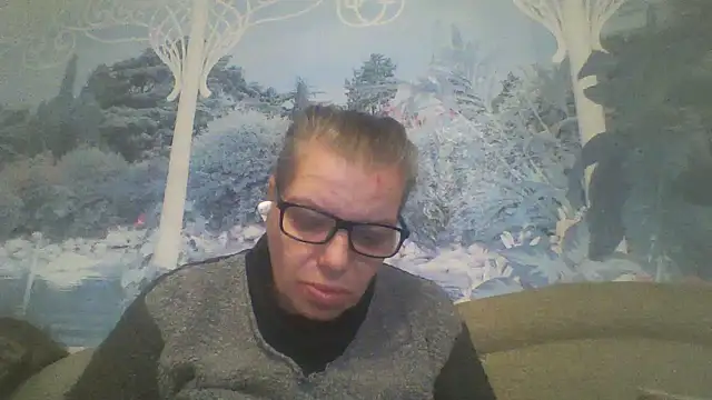 Snapshot of Avery3452 chatting on 11.08.25 Avery3452 online show from 11.08.25