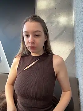 SashaCatt online show from 12.14.25