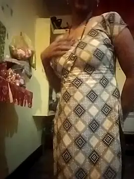 Snapshot of Roshni_11 chatting on 02.14.26 Roshni 11 online show from 02.14.26