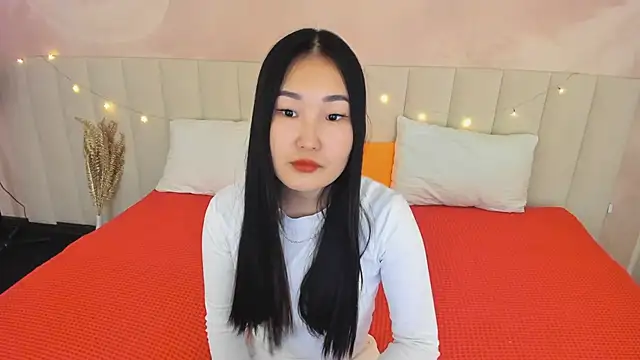 LanaMeiz online show from 11.10.25