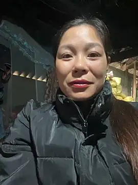 Lyla john online show from 12.14.25