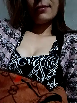 Lyla john online show from 01.10.26