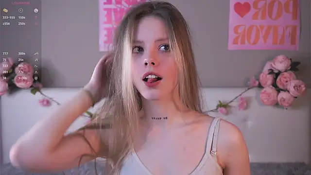 Snapshot of TiffinyMergist chatting on 11.28.25 TiffinyMergist online show from 11.28.25