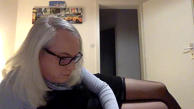 nicohumm online show from 03.15.25