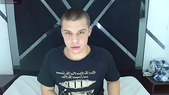 Liam York  online show from 11.12.25