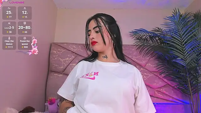  Naomi Fox  online show from 12.20.25