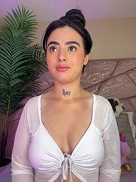  Naomi Fox  online show from 01.10.26