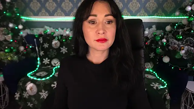 CarolinaaFoxyyy online show from 12.17.25