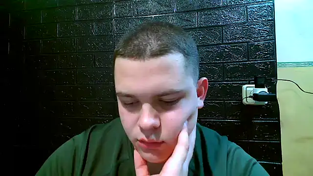 CuteButNaughty  online show from 11.27.25