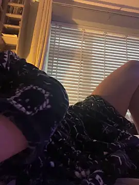 8inchLiam online show from 03.06.26