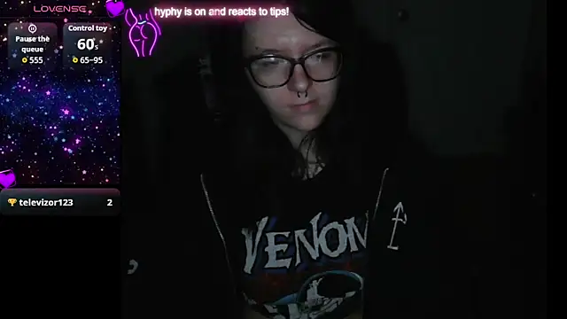 Snapshot of ravenpaw chatting on 12.01.25 ravenpaw online show from 12.01.25