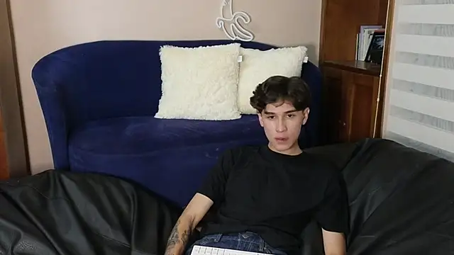 Derekswan online show from 11.11.25