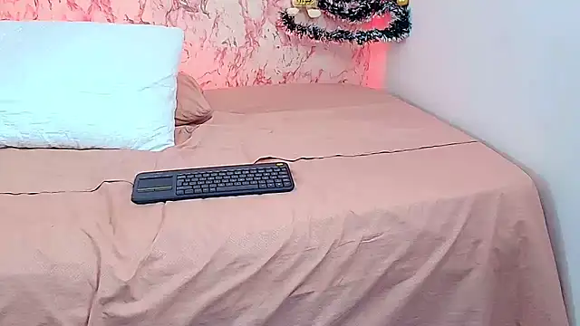 KATY LOWERY online show from 12.23.25