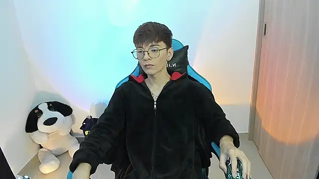 RYO BLEU  online show from 11.18.25