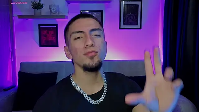 AresMassimoX online show from 11.13.25