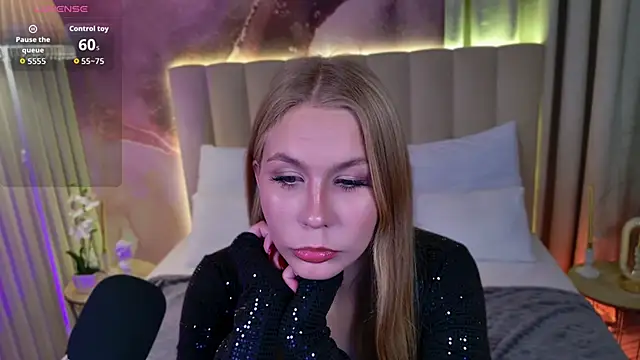 Rosa Evans online show from 11.16.25