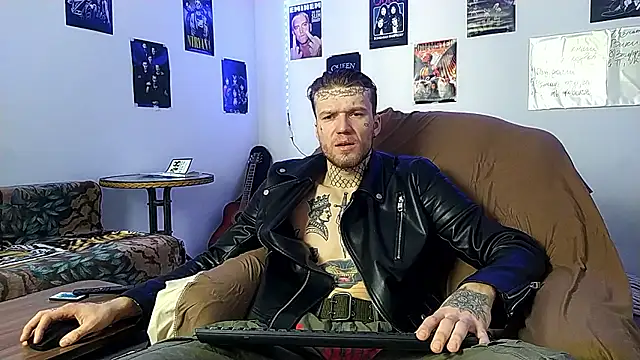 Huntall77 online show from 01.14.26