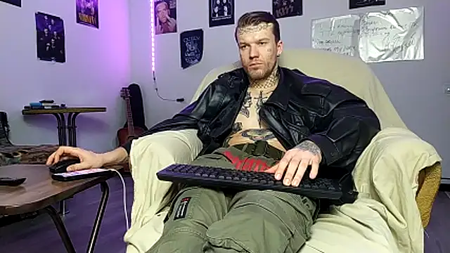 Huntall77 online show from 02.06.26