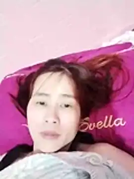 Swan-white123 online show from 11.19.25