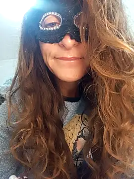 Snapshot of Giorgia13 chatting on 11.22.25 Giorgia13 online show from 11.22.25