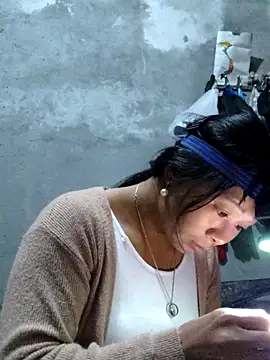 vangkt-cute online show from 11.18.25