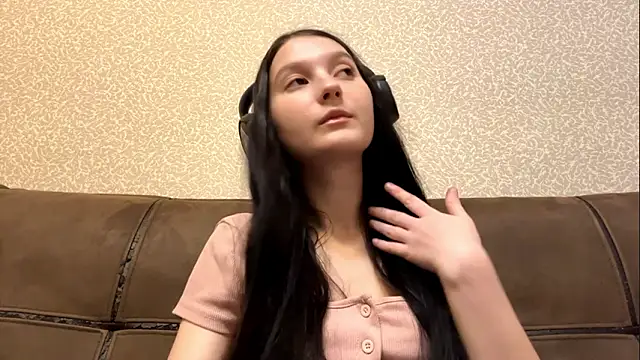 Snapshot of AurorAurora chatting on 02.02.26 AurorAurora online show from 02.02.26