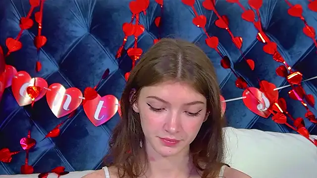 Snapshot of SophiaProve chatting on 02.16.26 SophiaProve online show from 02.16.26