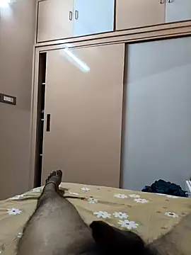 Snapshot of krishnaclip chatting on 11.15.25 krishnaclip online show from 11.15.25