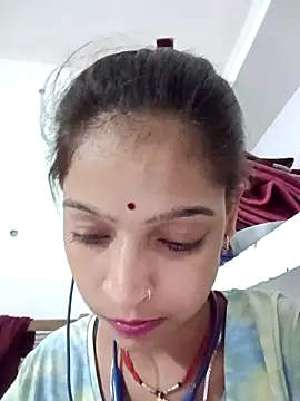 Snapshot of Mohnicute chatting on 04.27.26 Mohnicute online show from 04.27.26