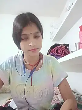 Snapshot of Mohnicute chatting on 05.15.26 Mohnicute online show from 05.15.26