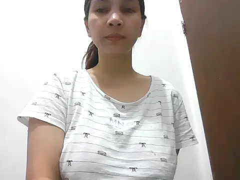 hotsexytits4U online show from 11.18.25