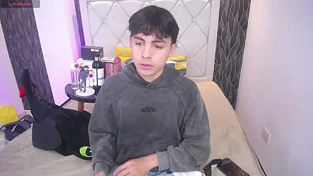 Samu FoXXX online show from 11.21.25