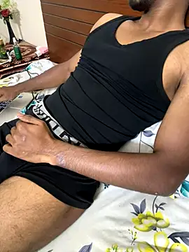 secret-boy12 online show from 11.14.25