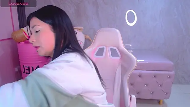 Violetta jhonson a online show from 12.23.25