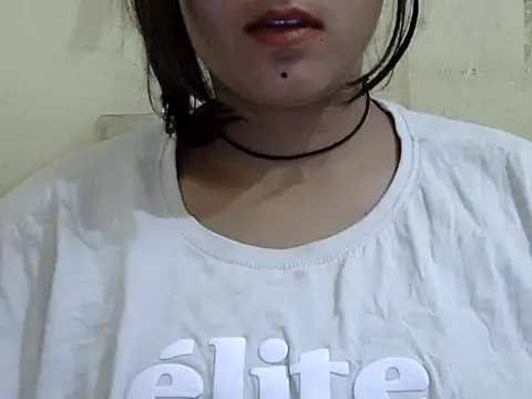 Anika Singh online show from 04.18.26