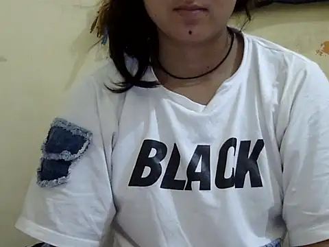 Anika Singh online show from 05.19.26