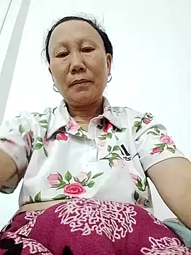 tomi-na online show from 11.19.25